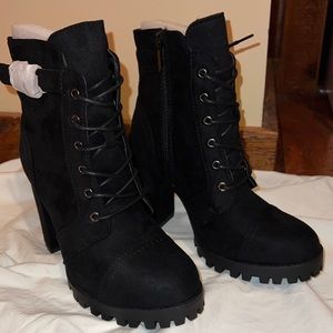 Top Moda NWT Bootie Size 7